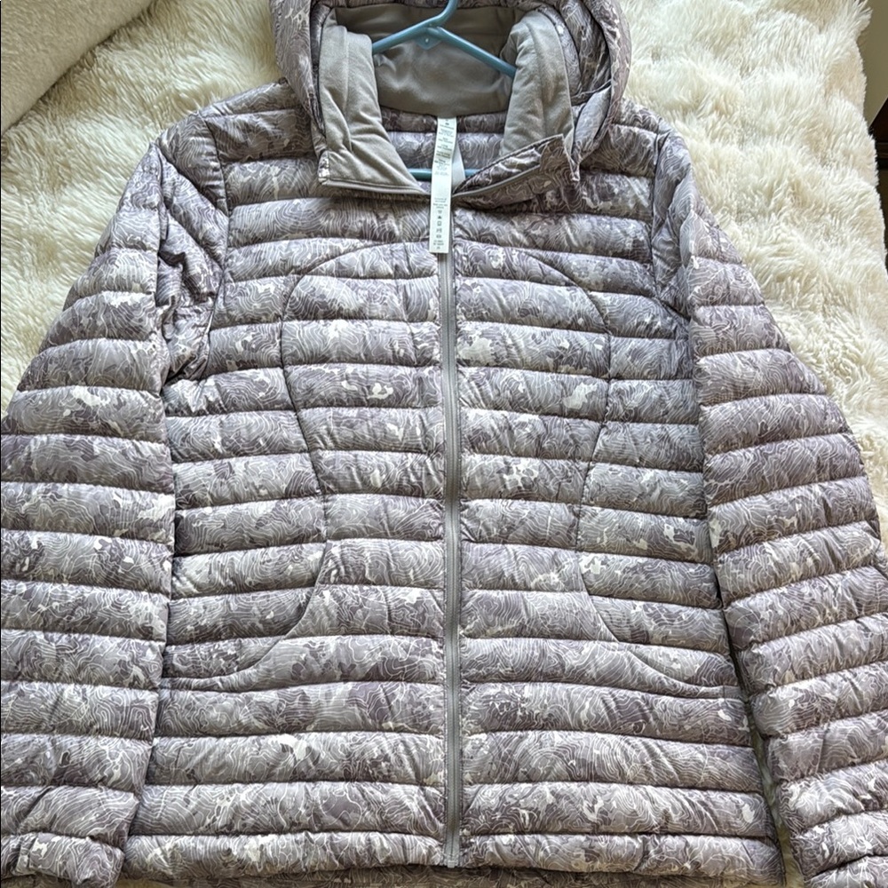 lululemon athletica Women's Puffer Jacket - Gray Pattern